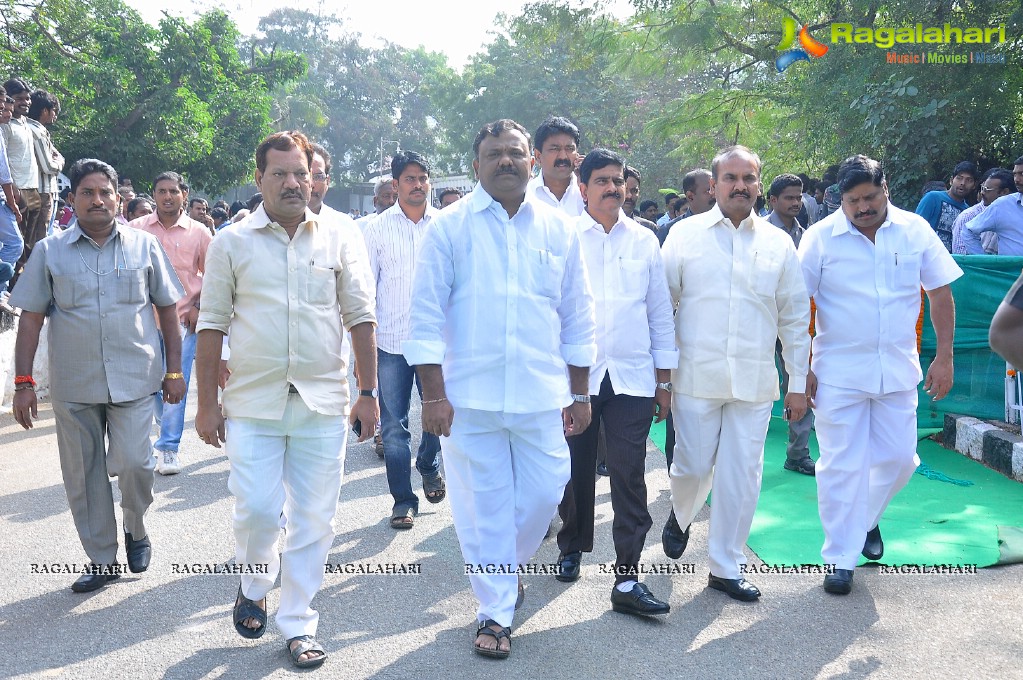 Celebrities pay homage to Dr. Akkineni Nageswara Rao