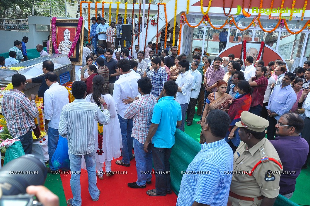 Celebrities pay homage to Dr. Akkineni Nageswara Rao