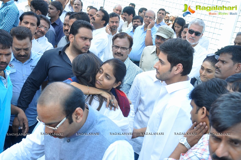 Celebrities pay homage to Dr. Akkineni Nageswara Rao