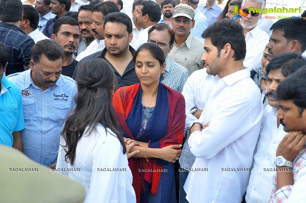 Celebrities pay homage to Dr. Akkineni Nageswara Rao