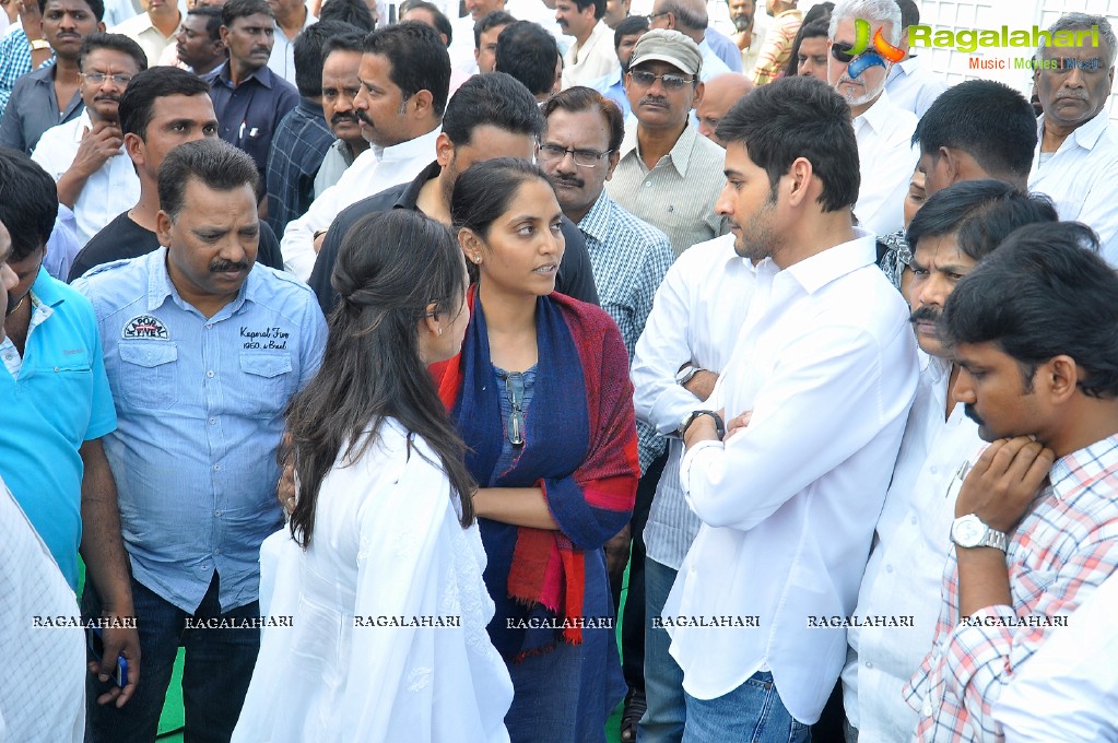 Celebrities pay homage to Dr. Akkineni Nageswara Rao