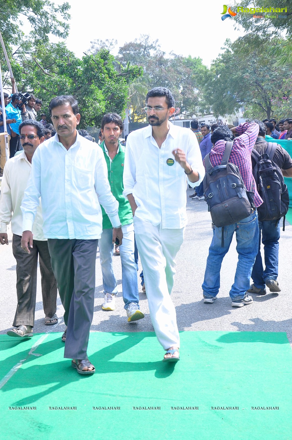 Celebrities pay homage to Dr. Akkineni Nageswara Rao