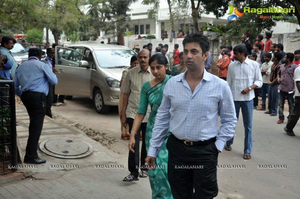 Celebrities pay homage to Dr. Akkineni Nageswara Rao