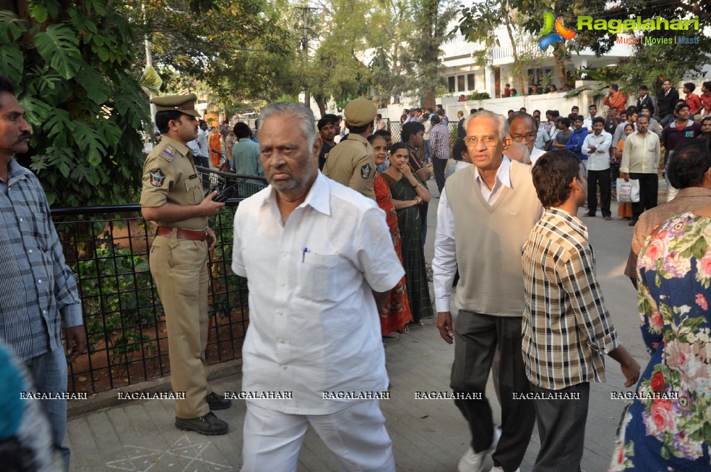 Celebrities pay homage to Dr. Akkineni Nageswara Rao