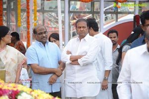 Celebrities pay homage to ANR