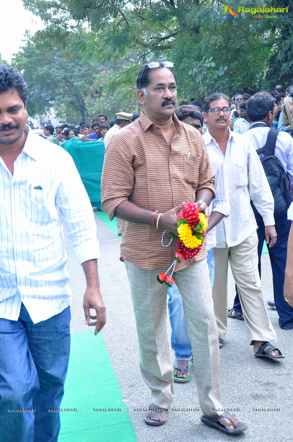 Celebrities pay homage to Dr. Akkineni Nageswara Rao