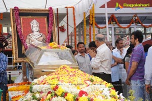 Celebrities pay homage to ANR