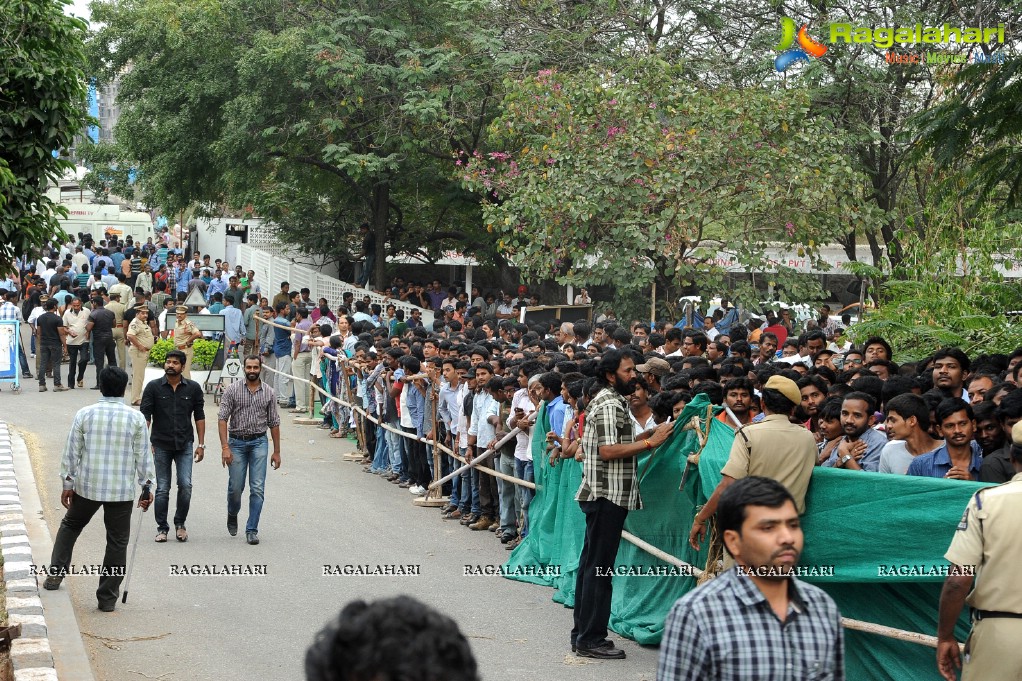 Celebrities pay homage to Dr. Akkineni Nageswara Rao