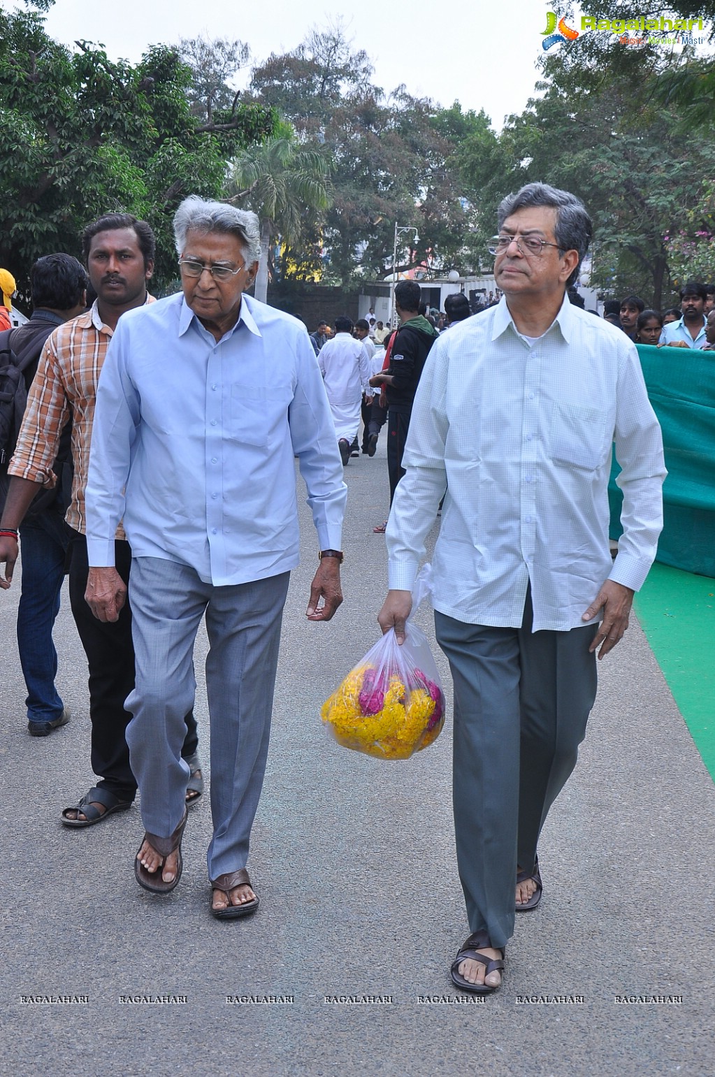 Celebrities pay homage to Dr. Akkineni Nageswara Rao