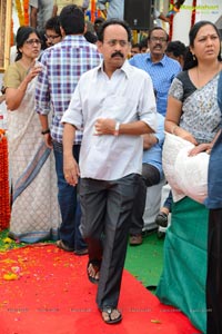 Celebrities pay homage to ANR