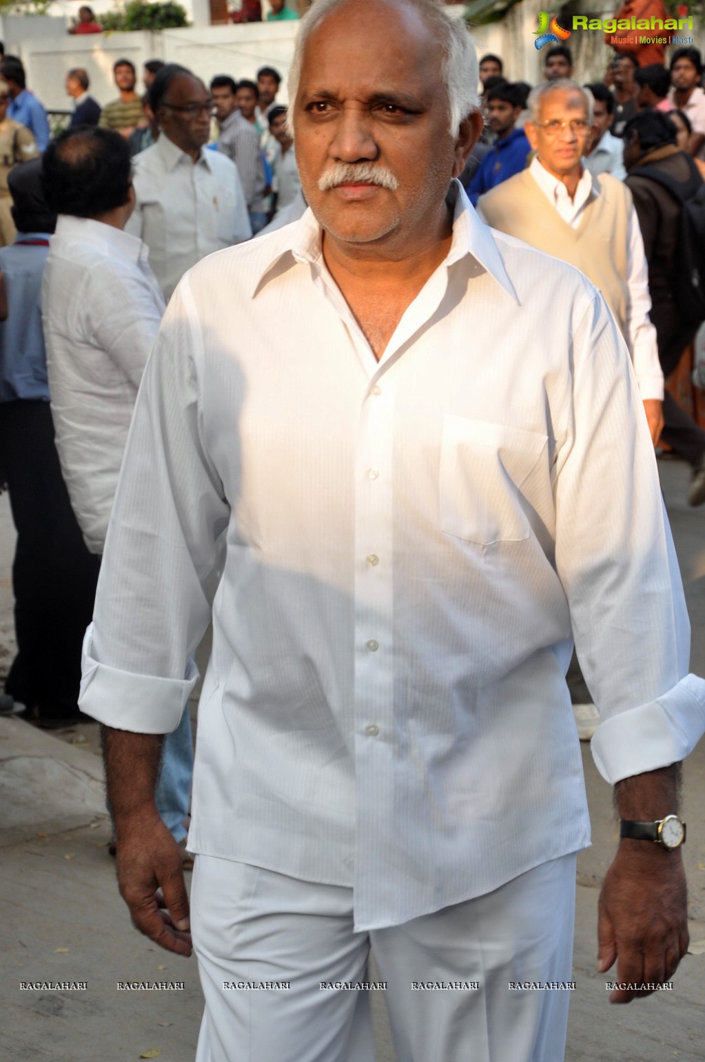 Celebrities pay homage to Dr. Akkineni Nageswara Rao