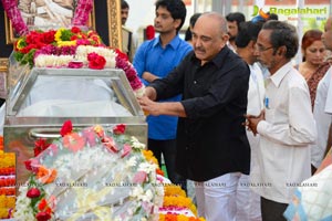 Celebrities pay homage to ANR