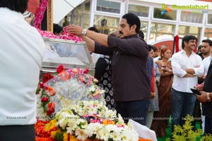 Celebrities pay homage to ANR