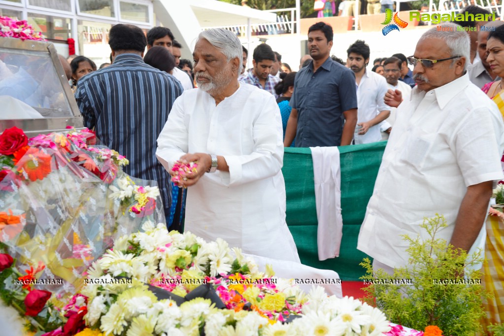 Celebrities pay homage to Dr. Akkineni Nageswara Rao