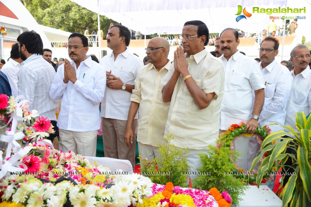 Celebrities pay homage to Dr. Akkineni Nageswara Rao