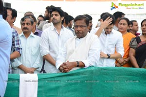 Celebrities pay homage to ANR