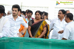 Celebrities pay homage to ANR