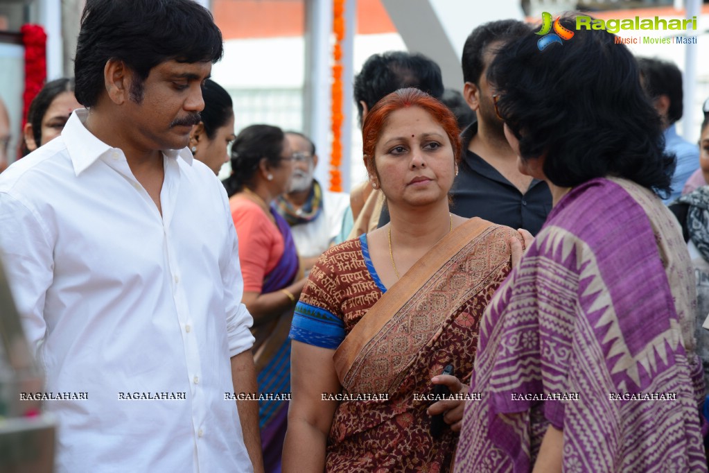 Celebrities pay homage to Dr. Akkineni Nageswara Rao