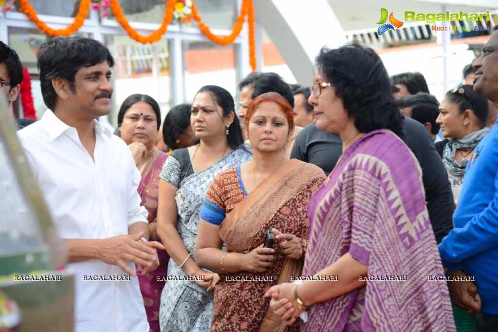 Celebrities pay homage to Dr. Akkineni Nageswara Rao