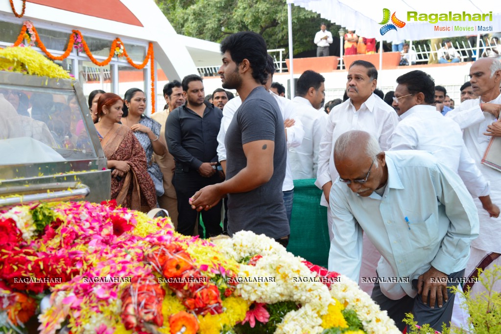 Celebrities pay homage to Dr. Akkineni Nageswara Rao