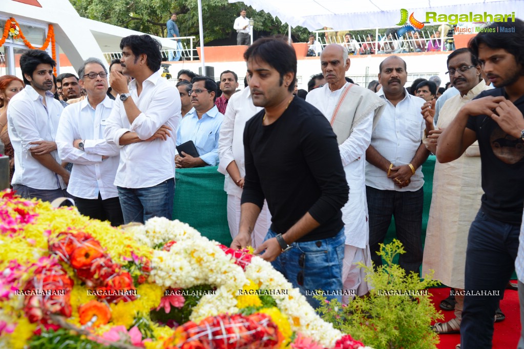 Celebrities pay homage to Dr. Akkineni Nageswara Rao