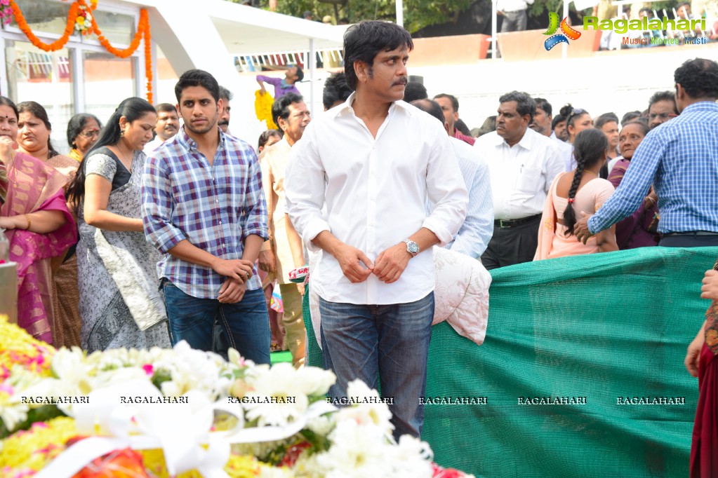 Celebrities pay homage to Dr. Akkineni Nageswara Rao