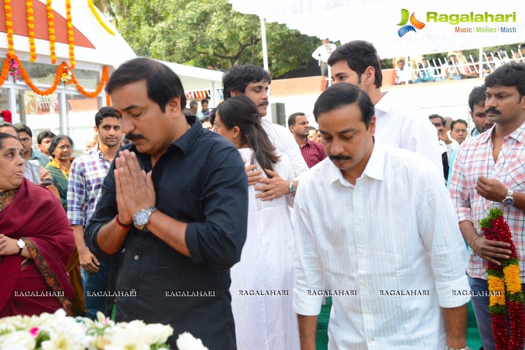 Celebrities pay homage to Dr. Akkineni Nageswara Rao