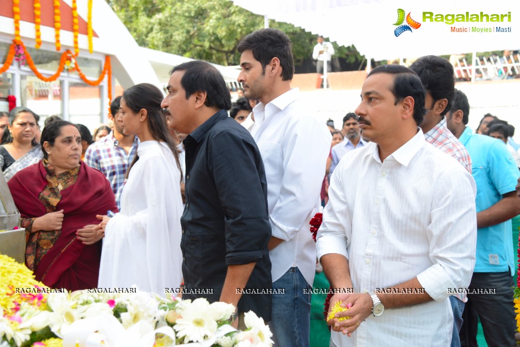 Celebrities pay homage to Dr. Akkineni Nageswara Rao