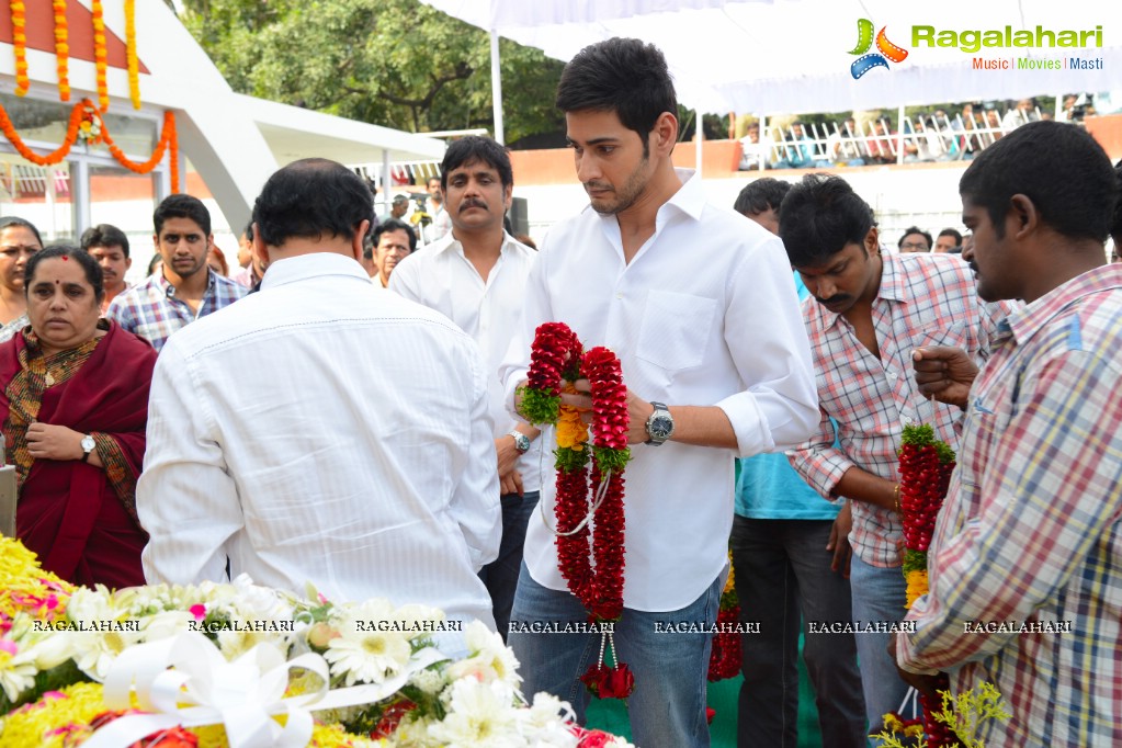 Celebrities pay homage to Dr. Akkineni Nageswara Rao