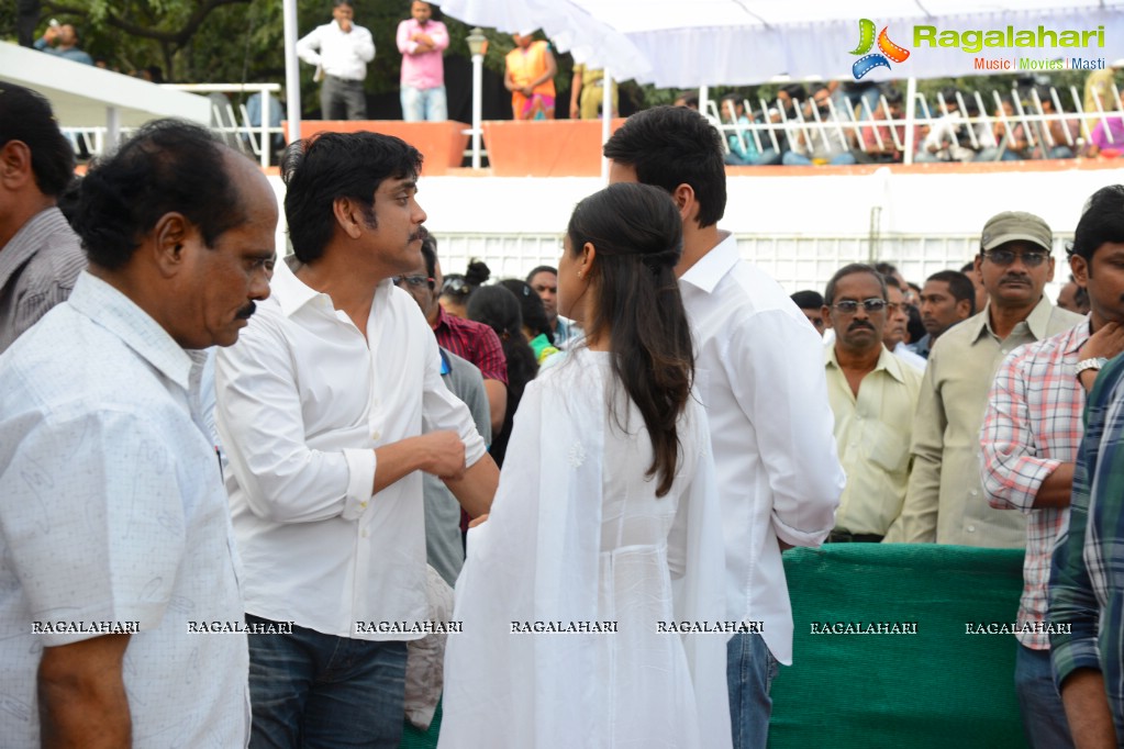 Celebrities pay homage to Dr. Akkineni Nageswara Rao