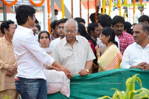 Celebrities pay homage to ANR