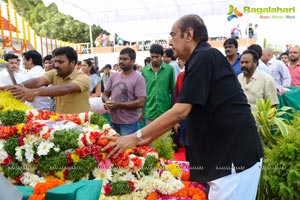 Celebrities pay homage to ANR