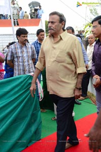 Celebrities pay homage to ANR