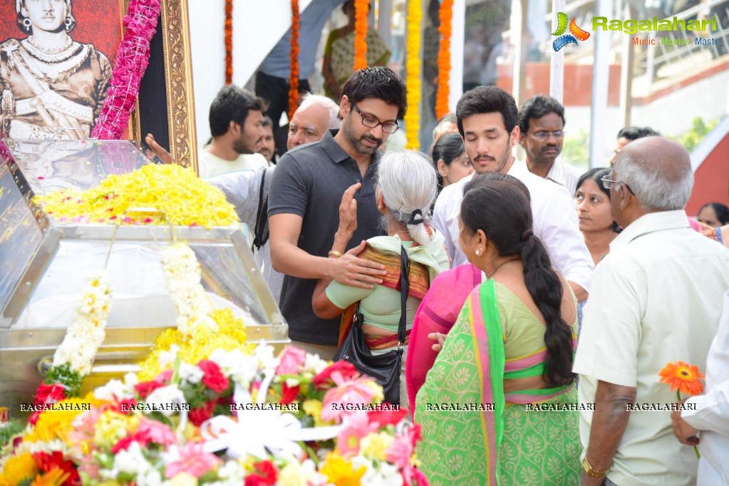 Celebrities pay homage to Dr. Akkineni Nageswara Rao