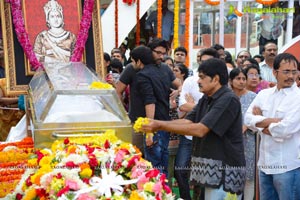 Celebrities pay homage to ANR