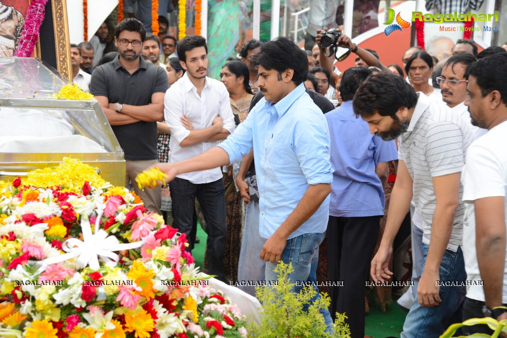 Celebrities pay homage to Dr. Akkineni Nageswara Rao