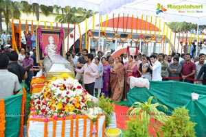 Celebrities pay homage to ANR