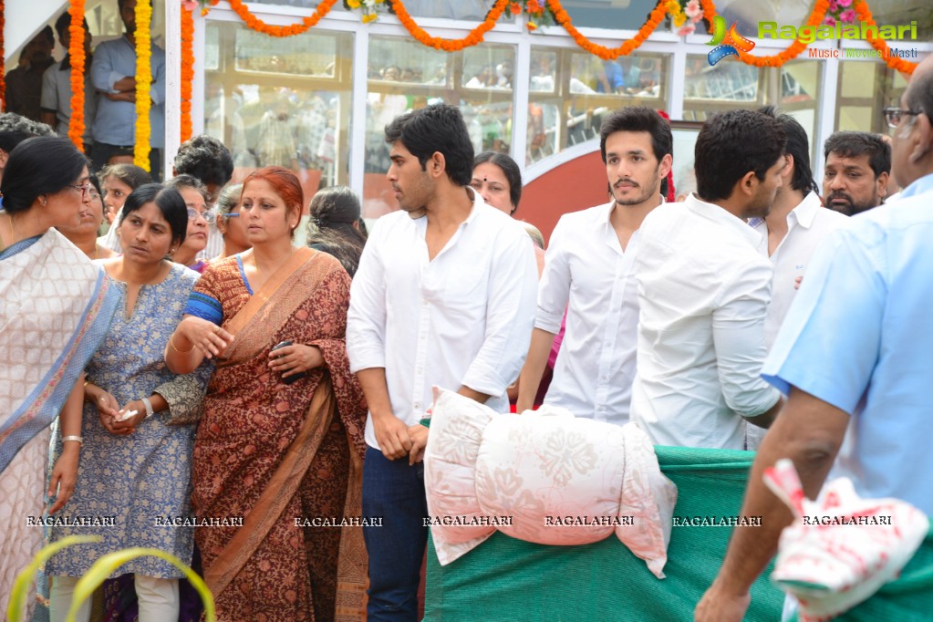 Celebrities pay homage to Dr. Akkineni Nageswara Rao