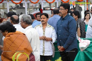 Celebrities pay homage to ANR