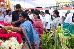 Celebrities pay homage to ANR