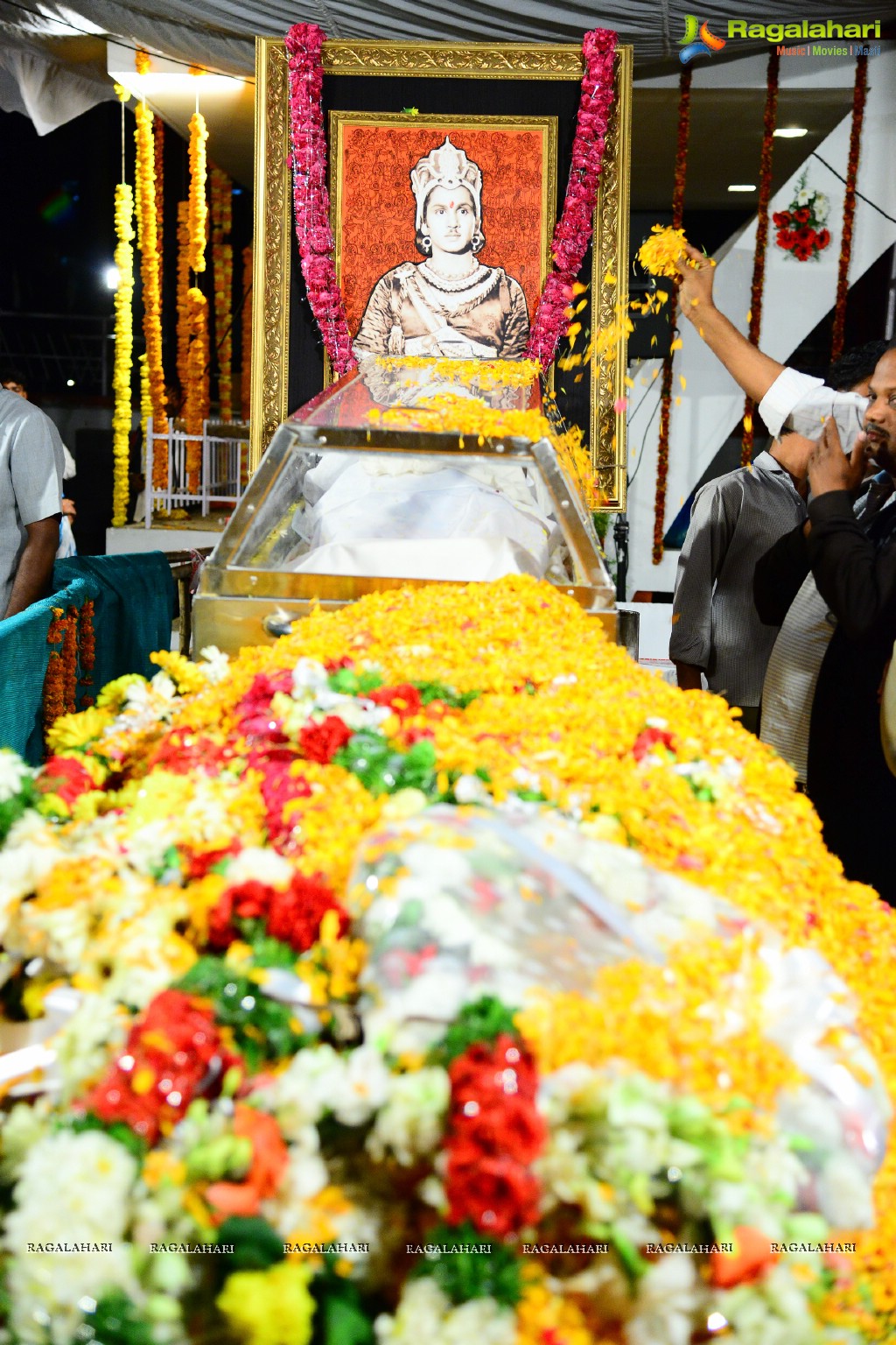 Celebrities pay homage to Dr. Akkineni Nageswara Rao