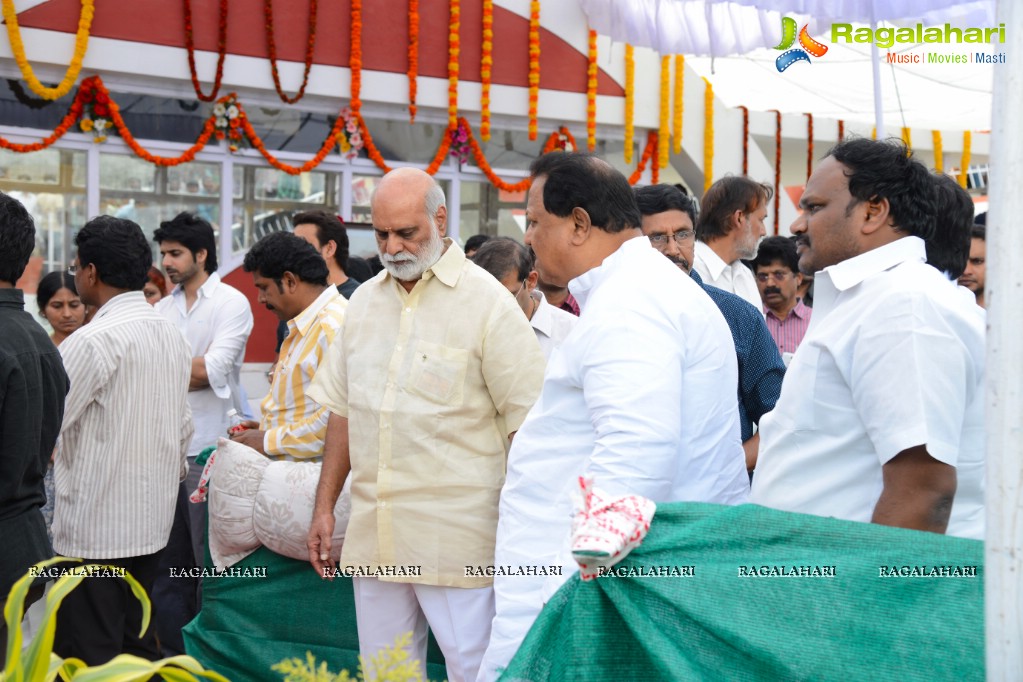 Celebrities pay homage to Dr. Akkineni Nageswara Rao