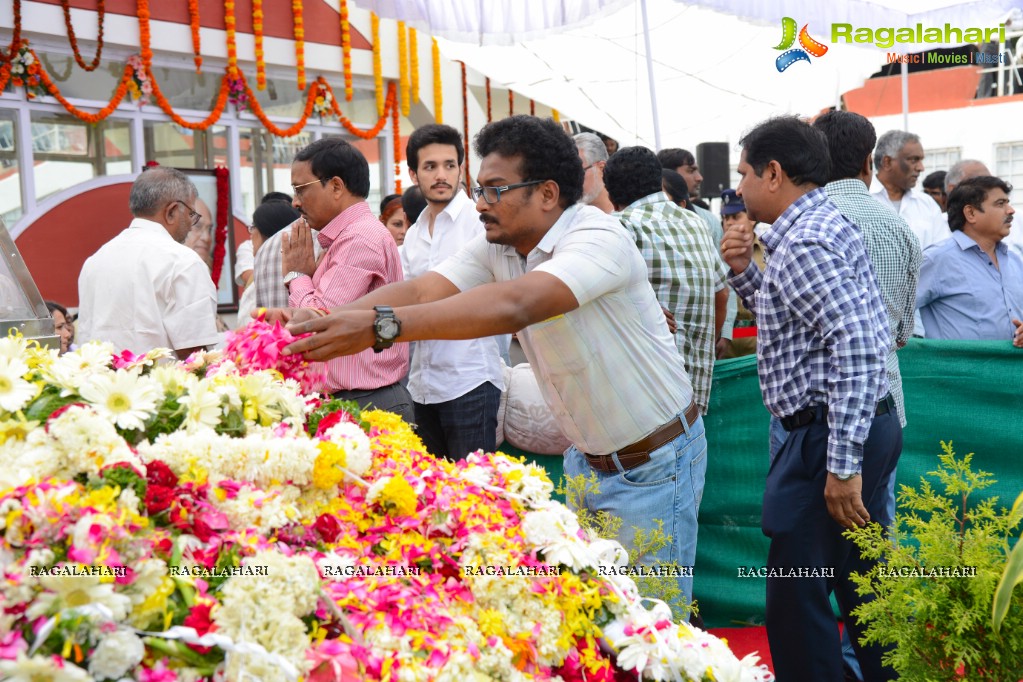 Celebrities pay homage to Dr. Akkineni Nageswara Rao