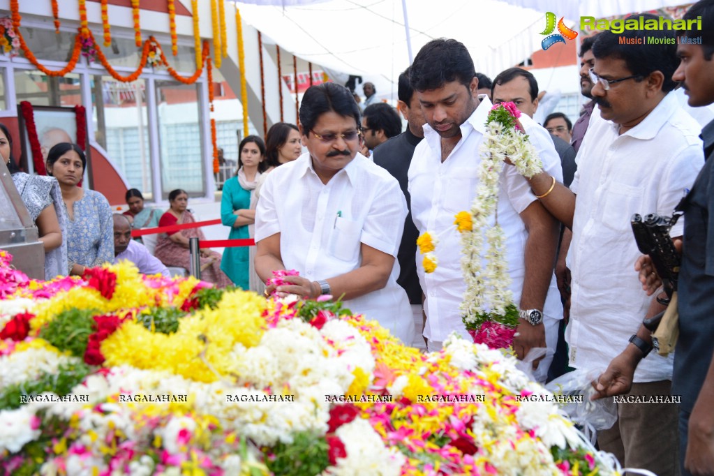 Celebrities pay homage to Dr. Akkineni Nageswara Rao