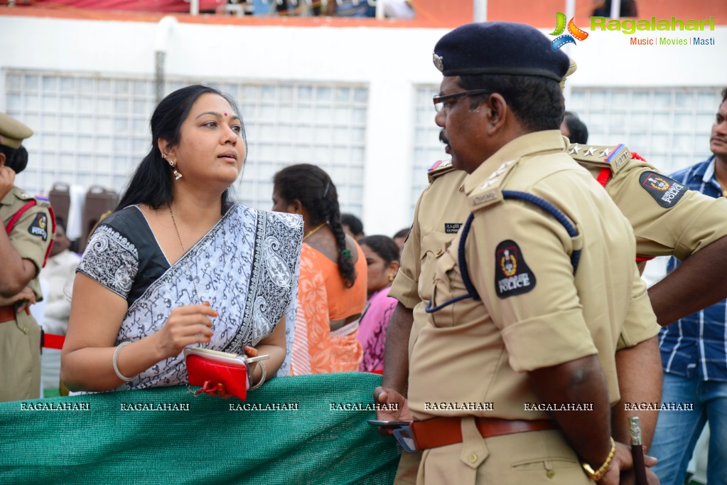 Celebrities pay homage to Dr. Akkineni Nageswara Rao