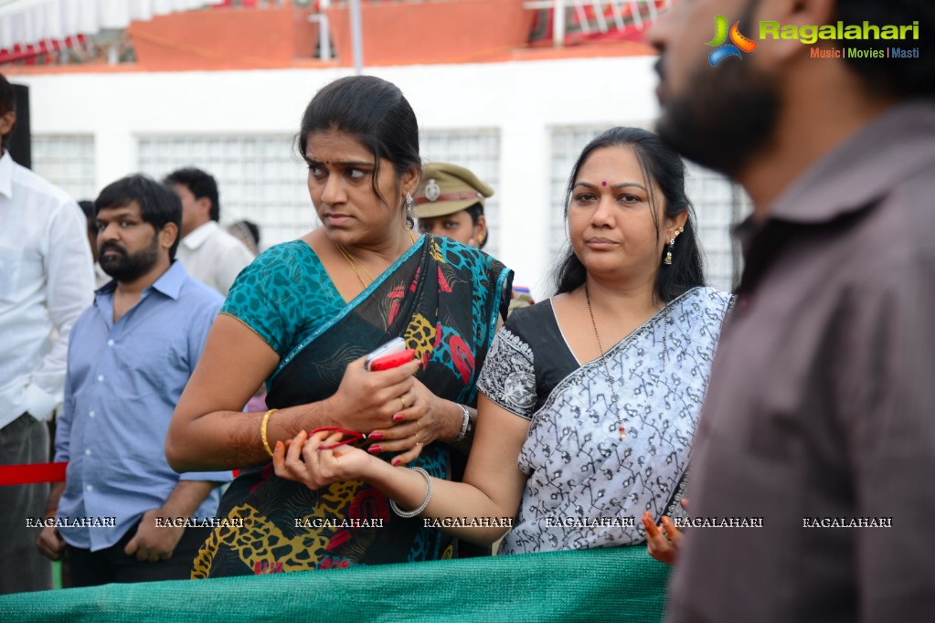 Celebrities pay homage to Dr. Akkineni Nageswara Rao