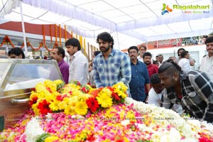 Celebrities pay homage to ANR