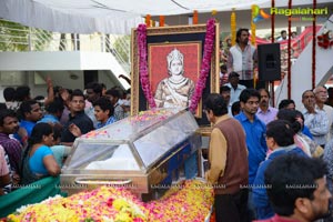 Celebrities pay homage to ANR