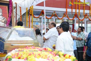 Celebrities pay homage to ANR