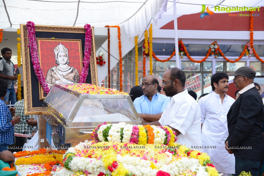 Celebrities pay homage to Dr. Akkineni Nageswara Rao